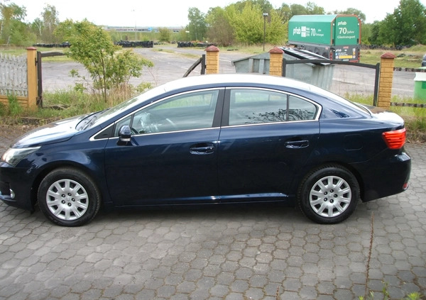 Toyota Avensis cena 31990 przebieg: 192000, rok produkcji 2011 z Gliwice małe 191